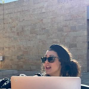 Meet your Posher, Yedida